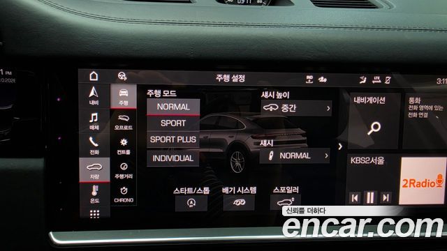Porsche Cayenne 2021 — photo 23