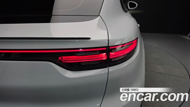Porsche Cayenne 2021 — photo 9