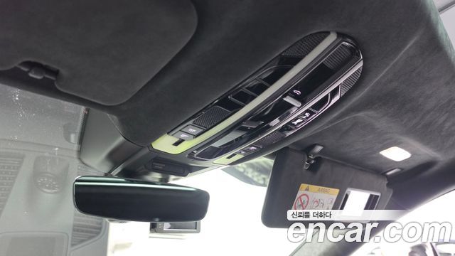 Porsche Cayenne 2021 — photo 28