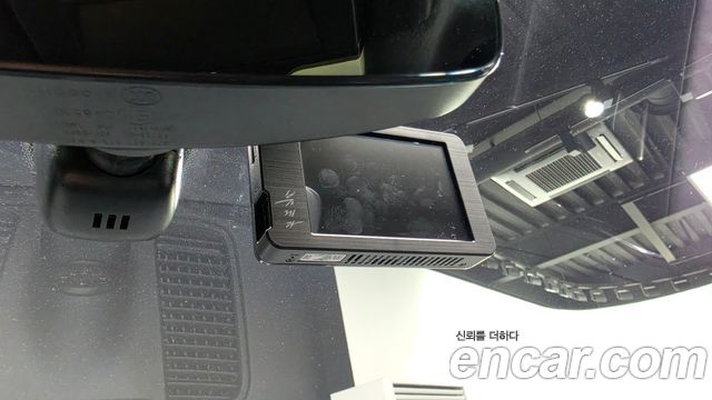 Porsche Cayenne 2021 — photo 33