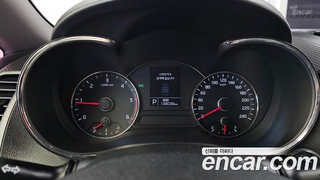 Kia K3 2015 — photo 11