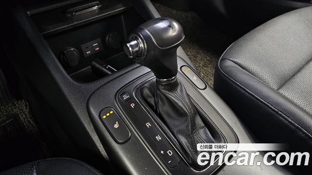 Kia K3 2015 — photo 12