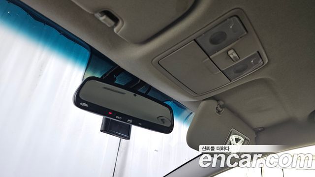 Kia K3 2015 — photo 23