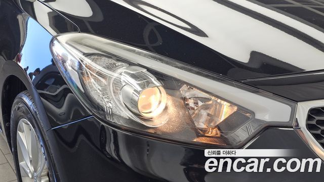 Kia K3 2015 — photo 8