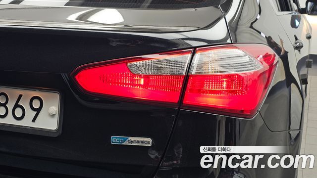 Kia K3 2015 — photo 9