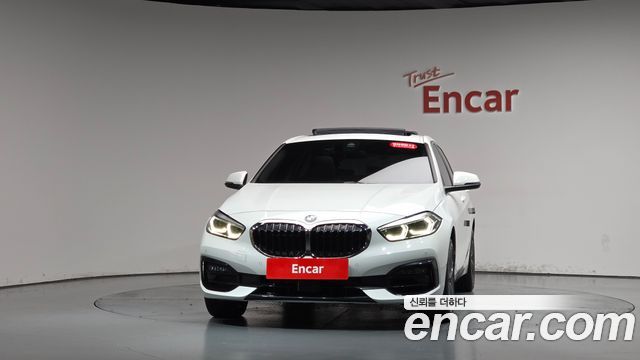 BMW 1-Series 2024 — photo 3