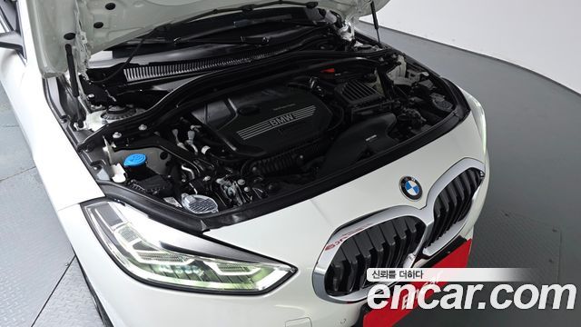 BMW 1-Series 2024 — photo 6