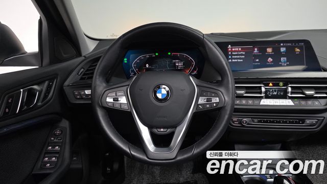 BMW 1-Series 2024 — photo 19
