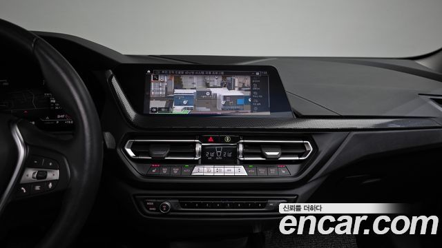BMW 1-Series 2024 — photo 20