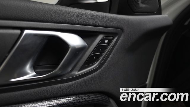 BMW 1-Series 2024 — photo 27