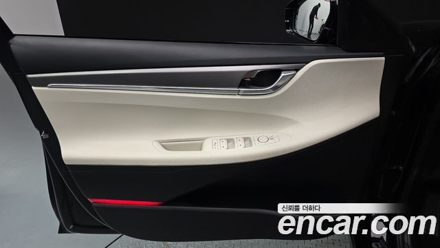 Hyundai Grandeur 2023 — photo 14