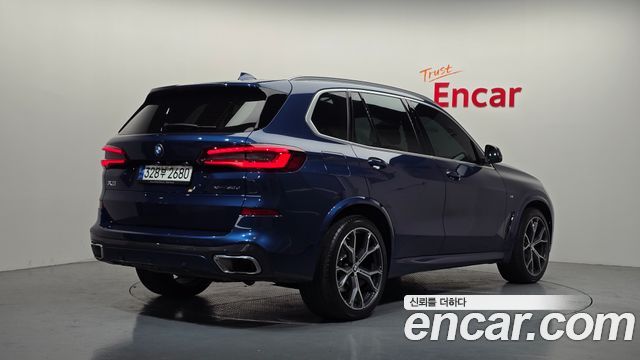 BMW X5 2023 — photo 2