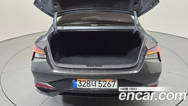 Hyundai AVANTE 2023 — photo 17