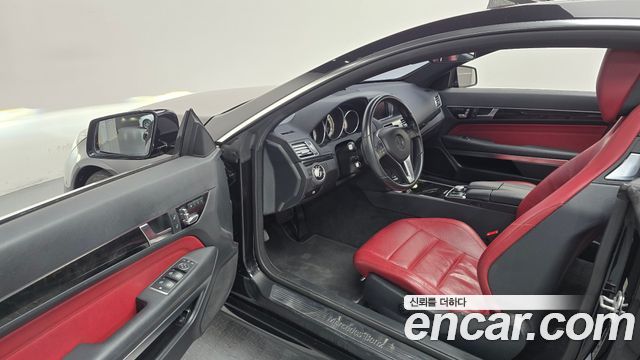 Mercedes-Benz E-Class 2015 — photo 10