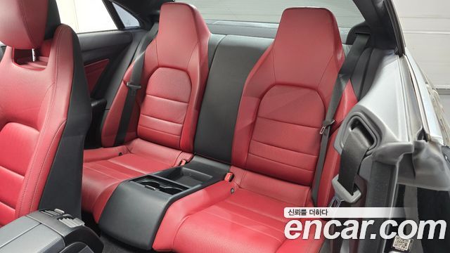 Mercedes-Benz E-Class 2015 — photo 12