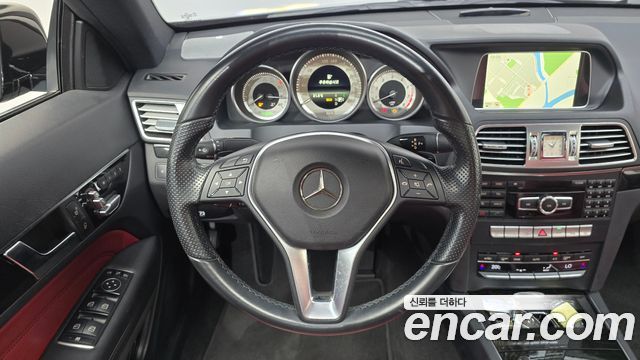 Mercedes-Benz E-Class 2015 — photo 13