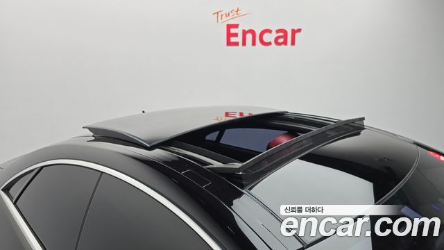 Mercedes-Benz E-Class 2015 — photo 20