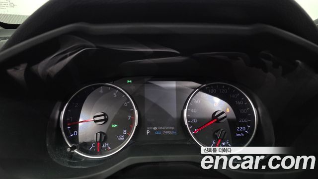 Toyota RAV4 2019 — photo 11