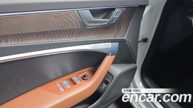 Audi A6 2020 — photo 24
