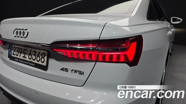 Audi A6 2020 — photo 9