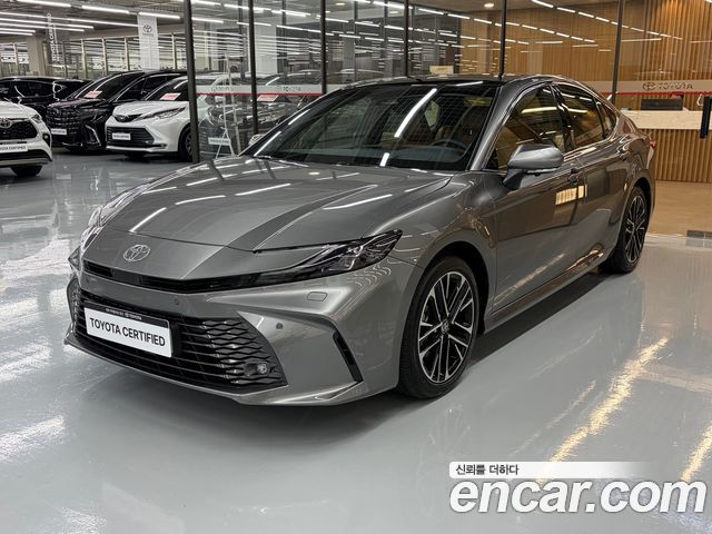 Toyota Camry 2026 — photo 1