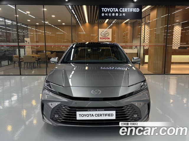 Toyota Camry 2026 — photo 3