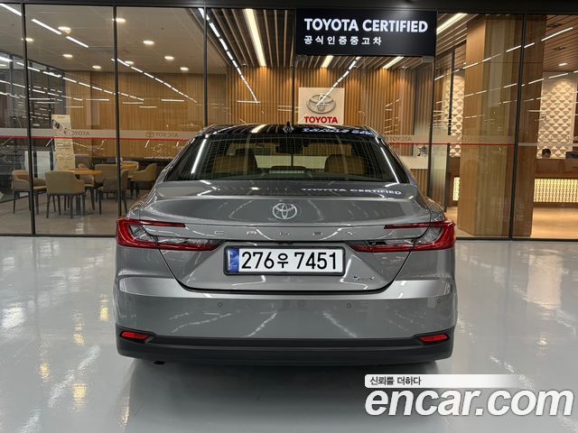 Toyota Camry 2026 — photo 4