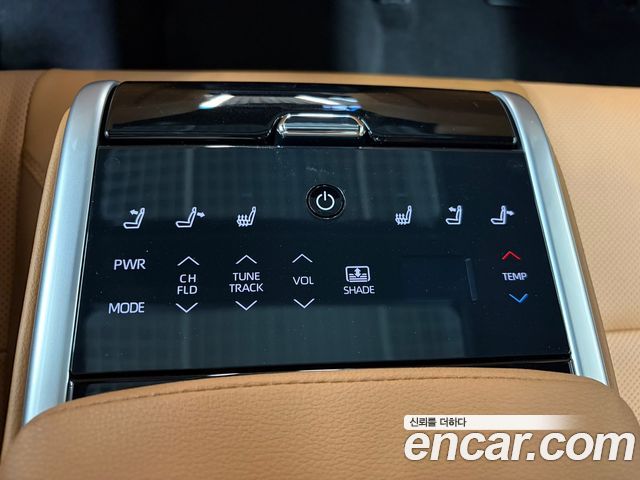 Toyota Camry 2026 — photo 16