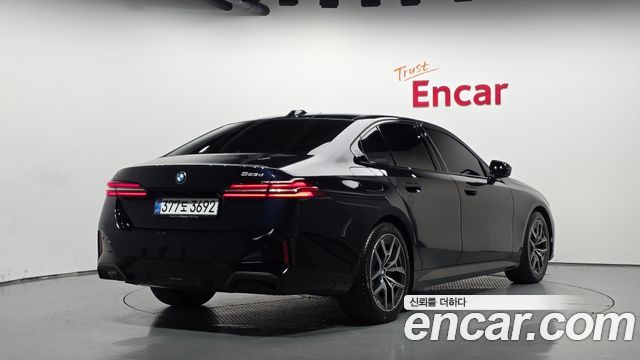 BMW 5-Series 2026 — photo 2