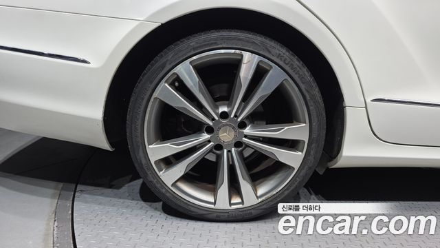 Mercedes-Benz CLS-Class 2013 — photo 5