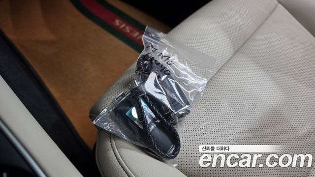 Genesis GV70 2024 — photo 21