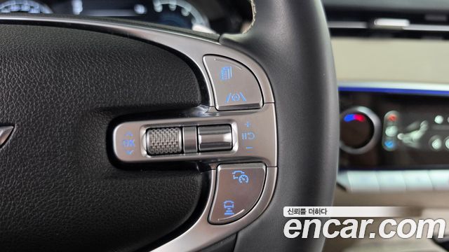 Genesis GV70 2024 — photo 22