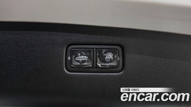 Genesis GV70 2024 — photo 23