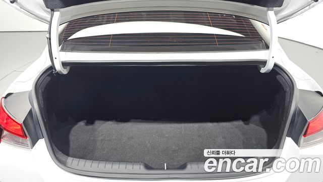 Hyundai AVANTE 2022 — photo 20