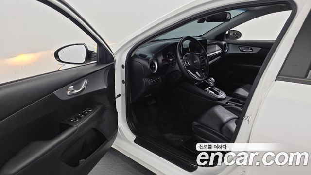 Kia K3 2022 — photo 13