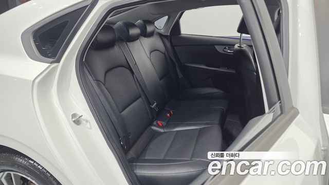 Kia K3 2022 — photo 18