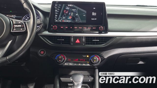 Kia K3 2022 — photo 21