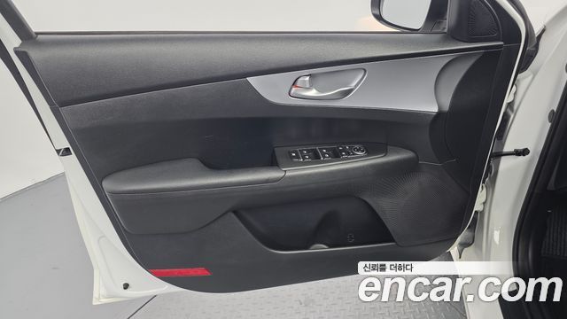 Kia K3 2022 — photo 14