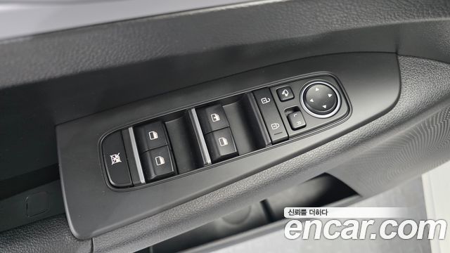 Kia K3 2022 — photo 32