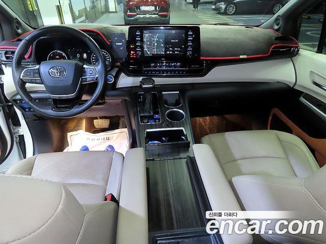 Toyota Sienna 2021 — photo 12