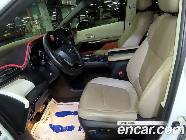 Toyota Sienna 2021 — photo 17
