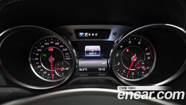 Mercedes-Benz SL-Class 2017 — photo 11