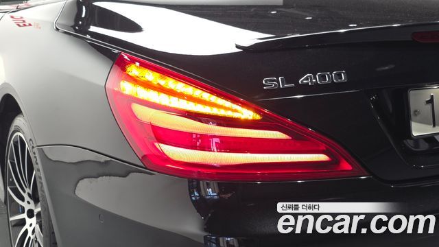 Mercedes-Benz SL-Class 2017 — photo 9