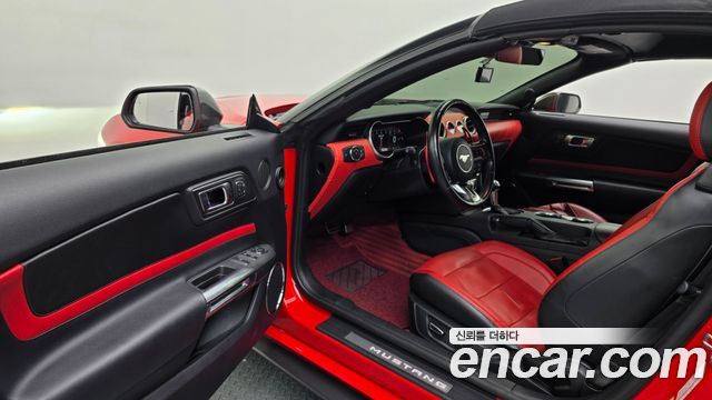 Ford Mustang 2019 — photo 10