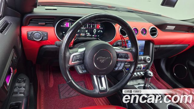 Ford Mustang 2019 — photo 13
