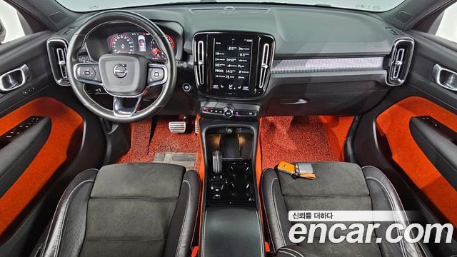 Volvo XC40 2021 — photo 7