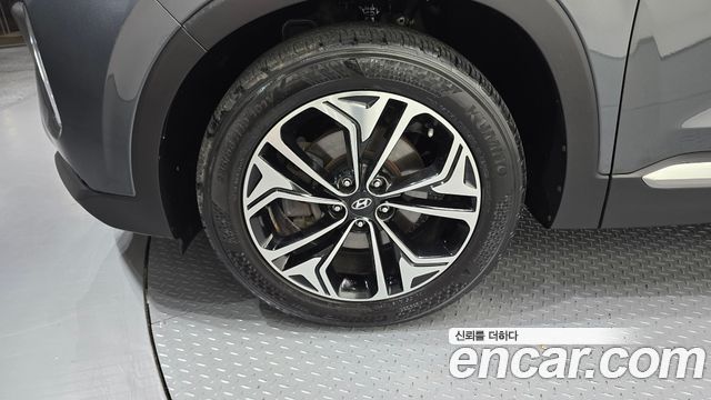 Hyundai Santafe 2019 — photo 5