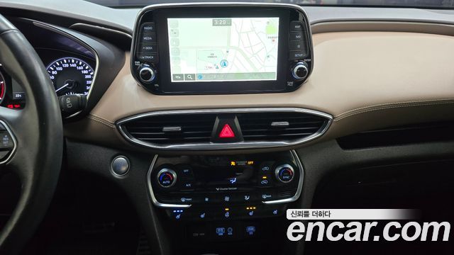 Hyundai Santafe 2019 — photo 20