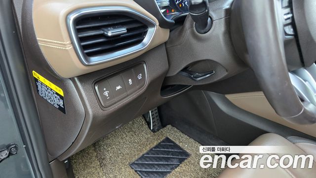 Hyundai Santafe 2019 — photo 24