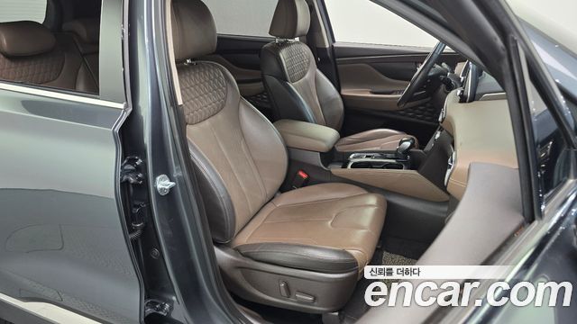 Hyundai Santafe 2019 — photo 16
